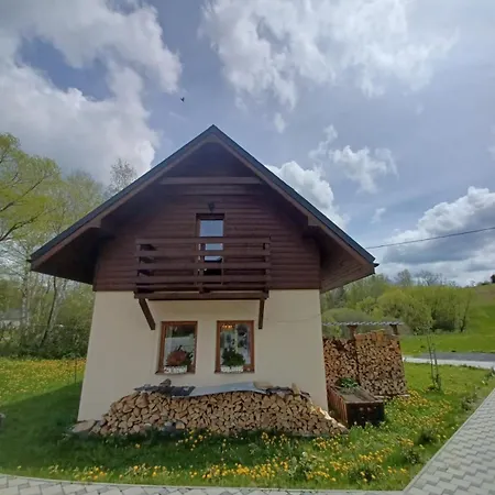 Hikeslovakia House *