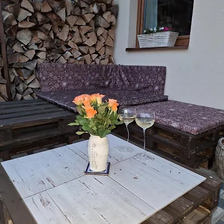 Hikeslovakia House